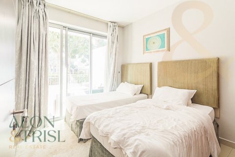 Apartamento en Downtown Dubai (Downtown Burj Dubai), Dubai, 3 dormitorios, 135 m², № 60660 - foto 2