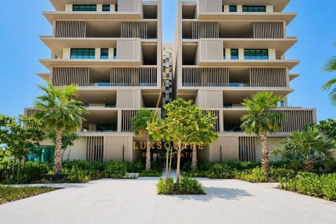 Apartment in Palm Jumeirah, Dubai 4 bedrooms, 599 sq.m. № 141558 - photo 12