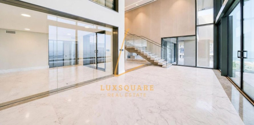 Apartment in Palm Jumeirah, Dubai 4 bedrooms, 599 sq.m. № 141558