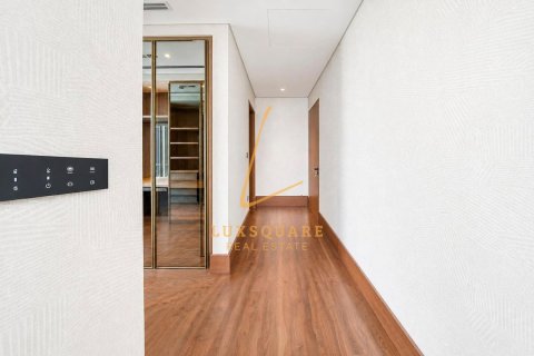 Apartment in Palm Jumeirah, Dubai 4 bedrooms, 599 sq.m. № 141558 - photo 11
