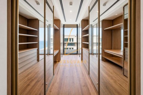 Apartment in Palm Jumeirah, Dubai 4 bedrooms, 599 sq.m. № 141558 - photo 10