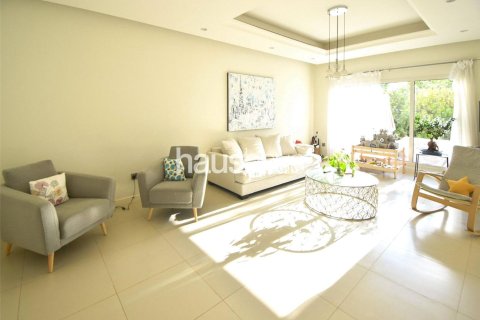 Townhouse in Jumeirah Golf Estates, Dubai 3 bedrooms, 267 sq.m. № 44624 - photo 17