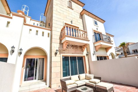 Townhouse in Jumeirah Golf Estates, Dubai 3 bedrooms, 267 sq.m. № 44624 - photo 2