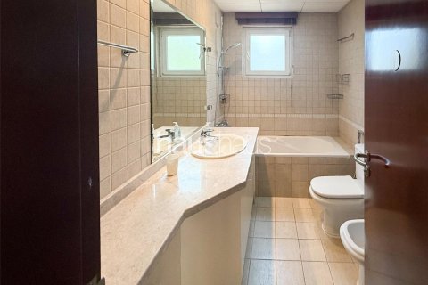 Maison de ville à Dubai Investment Park, Dubai, 4 chambres, 375 m², № 44634 - photo 15