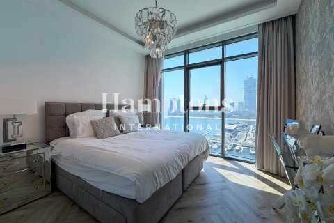 Apartment in Dubai Harbour, Dubai 3 bedrooms, 163.17018405 sq.m. № 135054 - photo 9