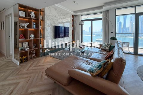 Apartment in Dubai Harbour, Dubai 3 bedrooms, 163.17018405 sq.m. № 135054 - photo 5