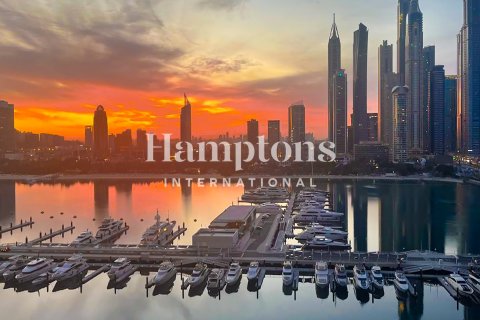 Apartment in Dubai Harbour, Dubai 3 bedrooms, 163.17018405 sq.m. № 135054 - photo 18