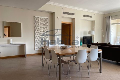 شقة في Shoreline Apartments, نخلة جميرا, دبي 2 غرف نوم, 191.8 م² رقم 7669 - صورة 2