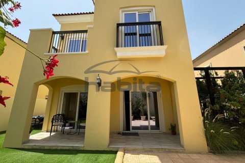 Villa in Dubai 3 bedrooms, 325 sq.m. № 7668