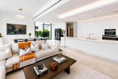 Villa in District One, Mohammed Bin Rashid City, Dubai 4 bedrooms, 360.19 sq.m. № 138619 - photo 2
