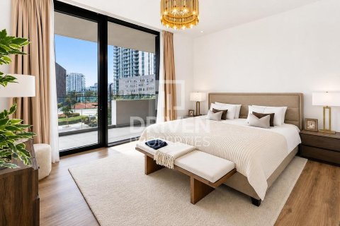Villa in District One, Mohammed Bin Rashid City, Dubai 4 bedrooms, 360.19 sq.m. № 138619 - photo 6