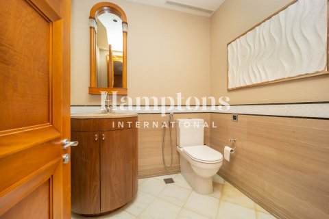 Apartment in Burj Khalifa, Dubai 2 bedrooms, 159.41968994 sq.m. № 113042 - photo 8