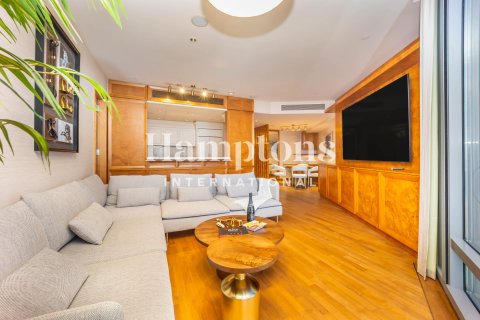 Apartment in Burj Khalifa, Dubai 2 bedrooms, 159.41968994 sq.m. № 113042 - photo 5