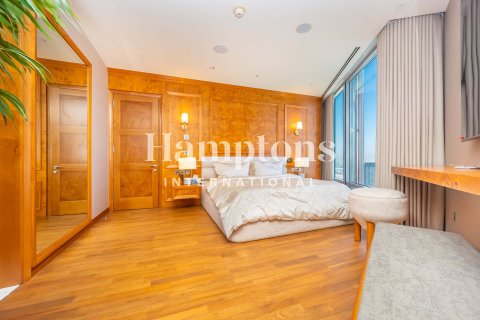 Квартира в Бурдж-Халифе, Дубай, 2 спальни, 159.42м², № 113042