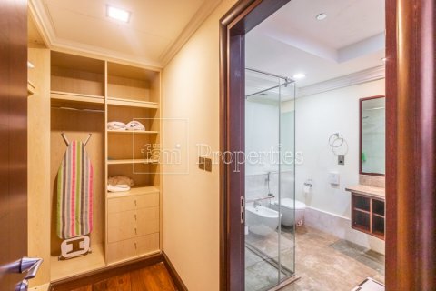 Apartment in Palm Jumeirah, Dubai 2 bedrooms, 153.1 sq.m. № 134856 - photo 28