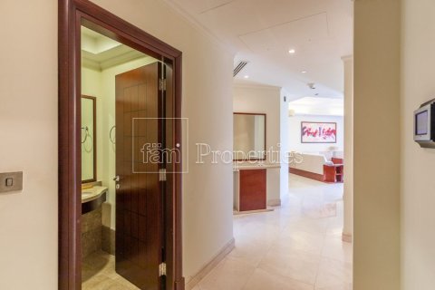 Apartment in Palm Jumeirah, Dubai 2 bedrooms, 153.1 sq.m. № 134856 - photo 22