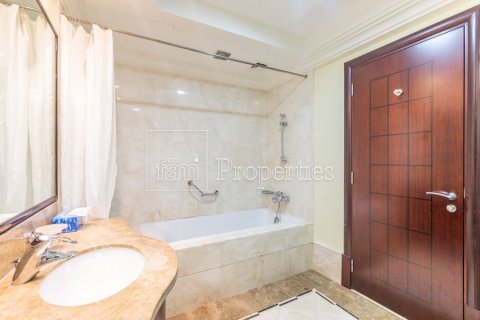 Apartment in Palm Jumeirah, Dubai 2 bedrooms, 153.1 sq.m. № 134856 - photo 9