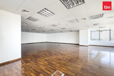 Bureau à Dubai, 117.7 m², № 134858 - photo 2