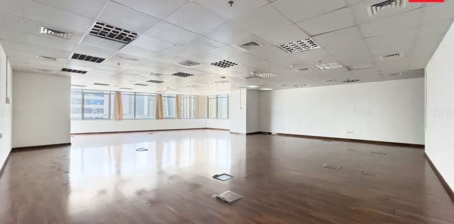 Bureau à Dubai, 117.7 m², № 134858
