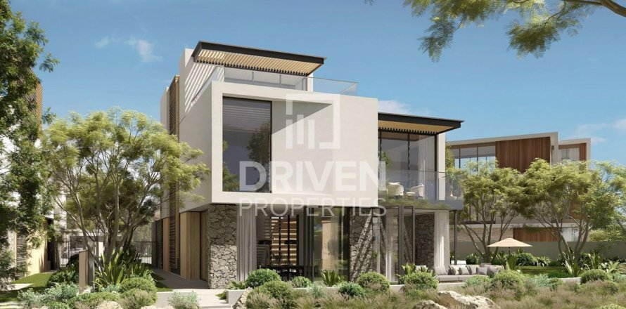 Villa in Dubai 5 bedrooms, 972.04 sq.m. № 140712