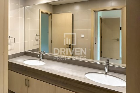 Villa in Villanova, Dubai Land, Dubai 4 bedrooms, 400.04 sq.m. № 140700 - photo 11