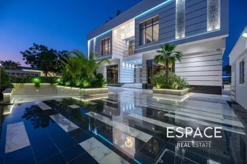 Villa à Emirates Hills, Dubai, 6 chambres, 2973 m², № 61857