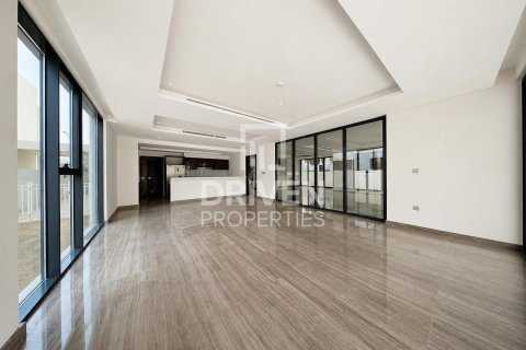 Villa in DAMAC Hills (Akoya by DAMAC), Dubai 7 bedrooms, 640.01 sq.m. № 128318 - photo 2