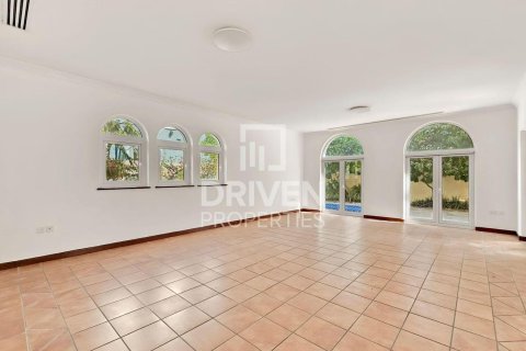 Вилла в The Villa, Дубай, 5 спален, 1000.94м², № 128320