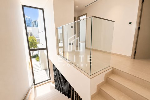 Adosado en Tilal Al Ghaf, Dubai, 3 dormitorios, 140 m², № 141266 - foto 6