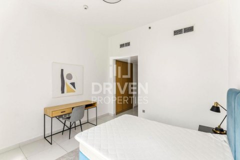 Apartment in Al Satwa, Dubai 3 bedrooms, 198.53 sq.m. № 128189 - photo 14