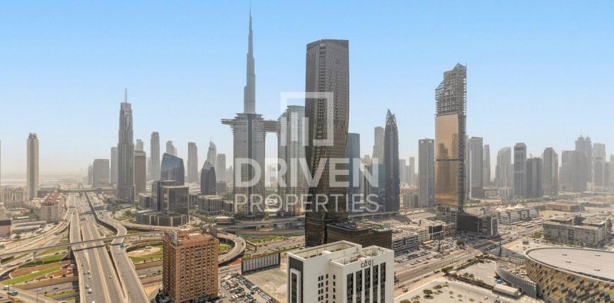 Apartment in Al Satwa, Dubai 3 bedrooms, 198.53 sq.m. № 128189