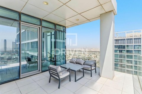 Снять в аренду квартиру в Аль-Сатве, Дубай: 3 спальни, 222.97м², № 128188 - фото 3