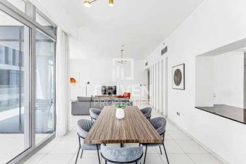 Снять в аренду квартиру в Аль-Сатве, Дубай: 3 спальни, 222.97м², № 128188 - фото 5
