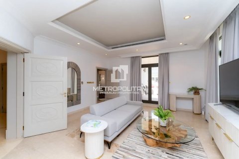 Снять в аренду виллу в Signature Villas, Пальма Джумейра, Дубай: 6 спален, 1245м², № 73196 - фото 10