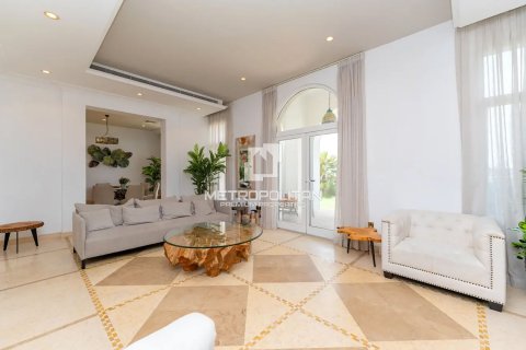 Снять в аренду виллу в Signature Villas, Пальма Джумейра, Дубай: 6 спален, 1245м², № 73196 - фото 22