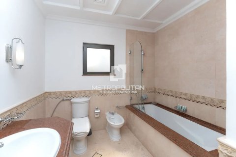 Снять в аренду виллу в Signature Villas, Пальма Джумейра, Дубай: 6 спален, 1245м², № 73196 - фото 19