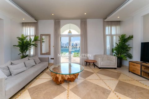 Снять в аренду виллу в Signature Villas, Пальма Джумейра, Дубай: 6 спален, 1245м², № 73196 - фото 6