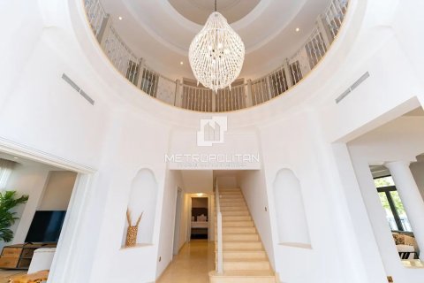 Снять в аренду виллу в Signature Villas, Пальма Джумейра, Дубай: 6 спален, 1245м², № 73196 - фото 11