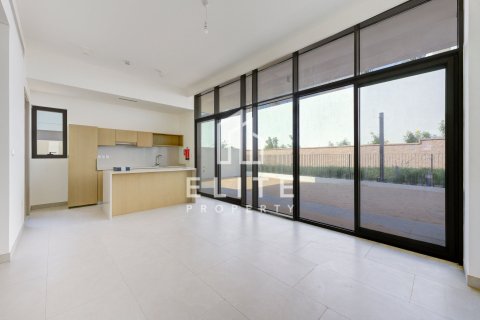 Villa in Al Furjan, Dubai 5 bedrooms, 675 sq.m. № 134926 - photo 11