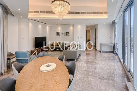 Снять в аренду квартиру в Дубай Марине, Дубай: 4 спальни, 284м², № 46169 - фото 3
