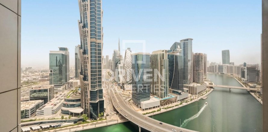Apartamento en Al Habtoor City, Business Bay, Dubai, 2 dormitorios, 140.38 m², № 140800