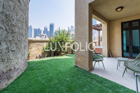 Apartment in Downtown Dubai (Downtown Burj Dubai), Dubai 2 bedrooms, 205 sq.m. № 45755