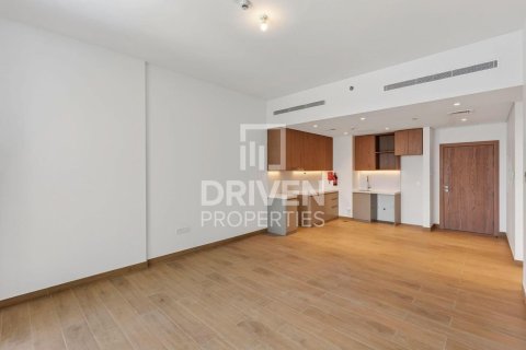 Снять в аренду квартиру в La Mer, Джумейра, Дубай: 1 спальня, 75.72м², № 128559 - фото 3