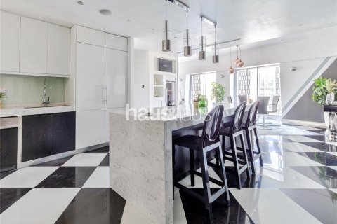 Penthouse in Dubai Marina, Dubai 4 bedrooms, 242 sq.m. № 44931 - photo 5