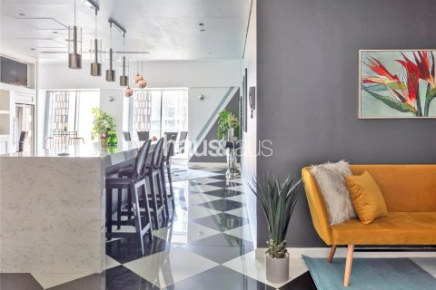 Penthouse in Dubai Marina, Dubai 4 bedrooms, 242 sq.m. № 44931 - photo 10