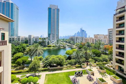 Apartment in The Views, Dubai 2 bedrooms, 109 sq.m. № 44548