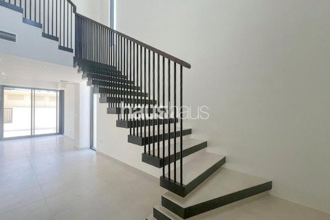 Villa in Town Square, Dubai 4 bedrooms, 253 sq.m. № 44513 - photo 3
