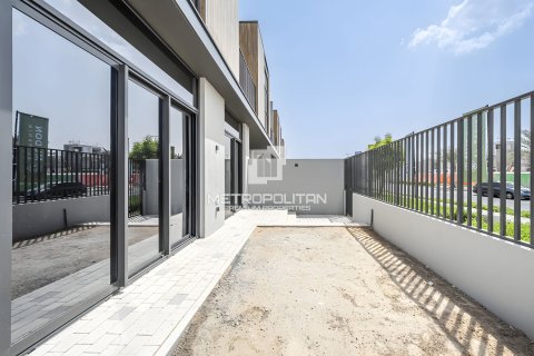 Adosado en Mudon, Dubai, 4 dormitorios, 254 m², № 73840 - foto 2