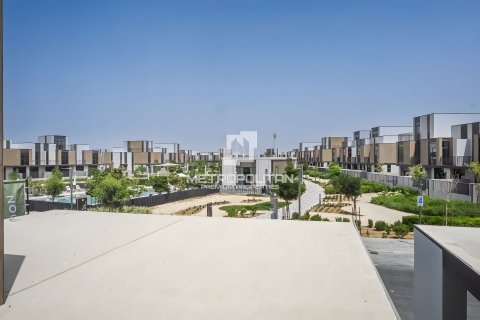 Adosado en Mudon, Dubai, 4 dormitorios, 254 m², № 73840 - foto 17