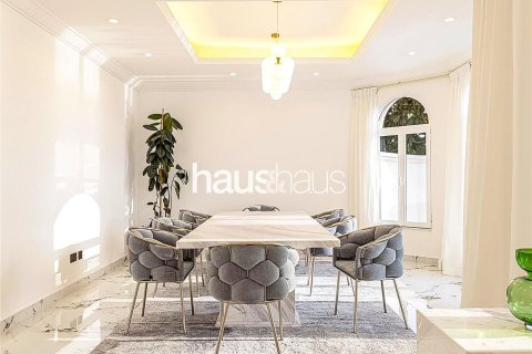 Снять в аренду виллу в Garden Homes, Пальма Джумейра, Дубай: 4 спальни, 687м², № 44772 - фото 3